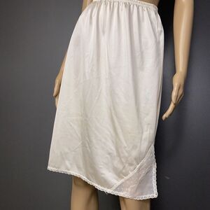 Vintage Vanity Fair Small L Half Slip Off White Cream Rose Embroidery Sheer Slit